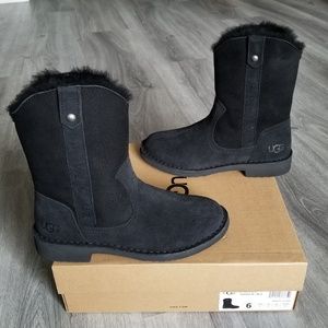 ugg larker boot